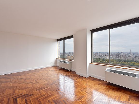 5th image of 101 W 67th St APT 49B