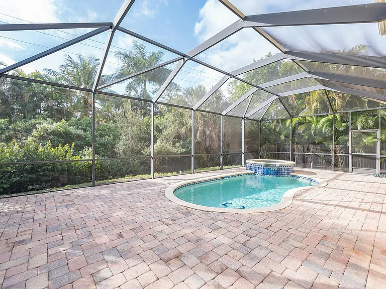 2850 Coco Lakes Ct — Photo 25