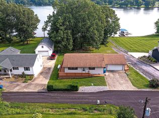 242 Canton Lakeshore Dr, Cadiz, KY 42211