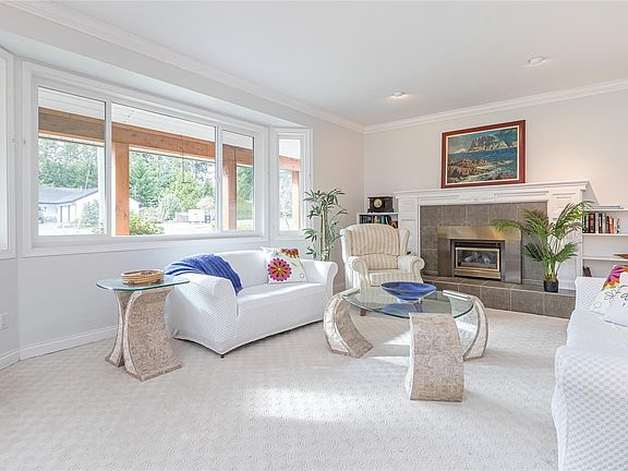 4th image of 1023 Harlequin Rd