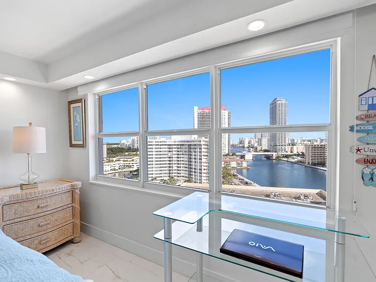121 Golden Isles Dr #Penthouse 1 — Photo 43