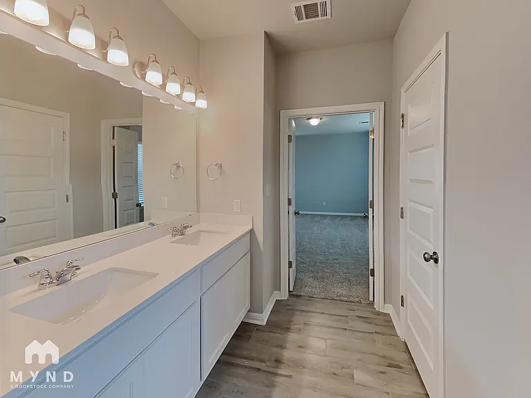 705 Hays Hill Dr — Photo 7