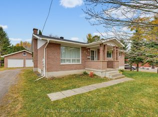 612 Elgin St, Laurentian Valley, ON K8A4H2