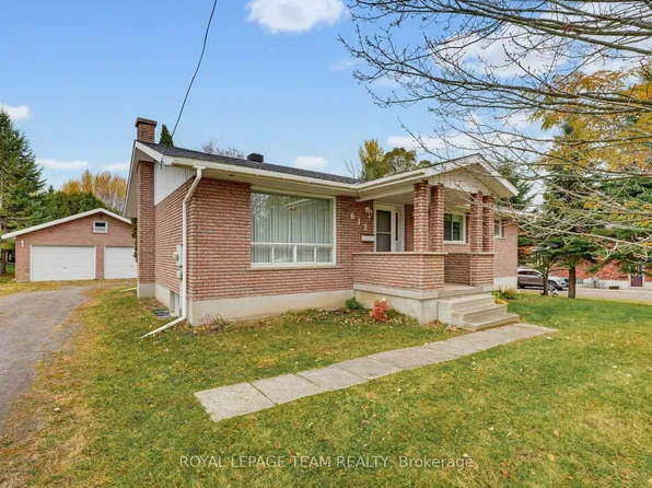 612 Elgin St, Laurentian Valley, ON K8A 4H2