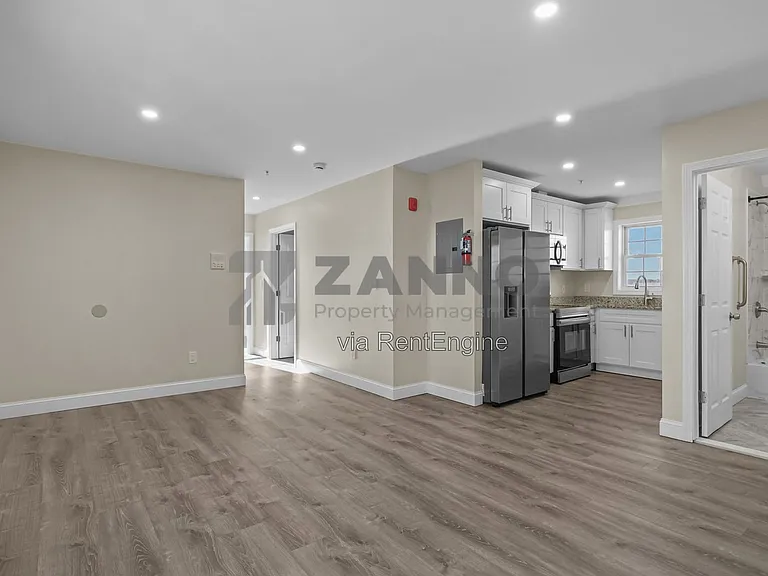 547 Chalkstone Ave #4 — Photo 18