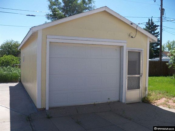 3rd image of 1725 W C St