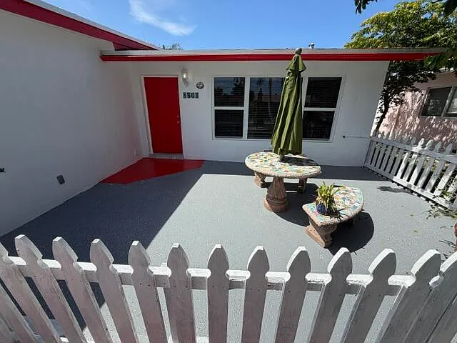 2 bed, 1.0 bath, 990 sqft, $3,100 — Photo 3