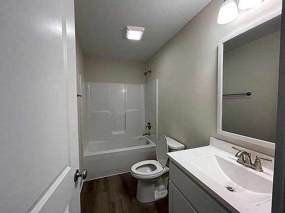 3rd image of 180 Florence Ct Lot 16