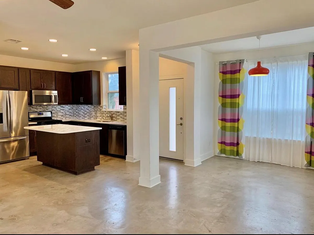 Building Photo - 1812 Carlson Dr #39C