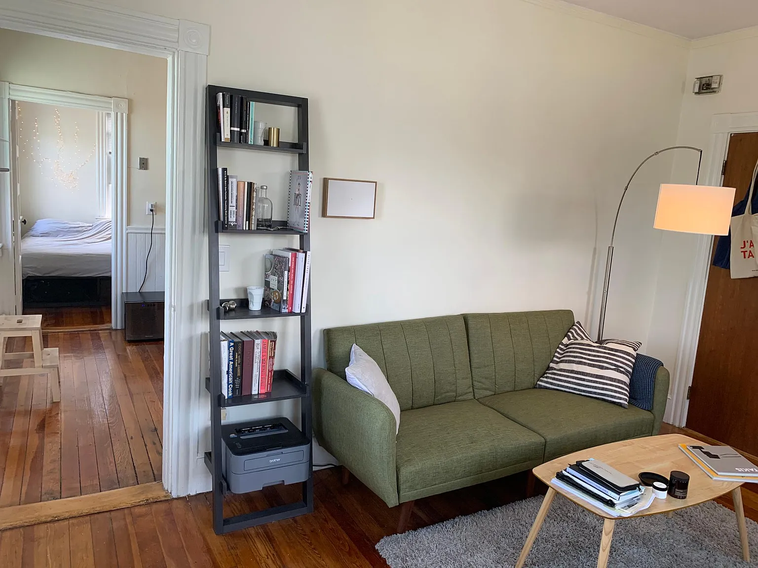1 bed, 9999 sqft, $2,200 — Photo 3