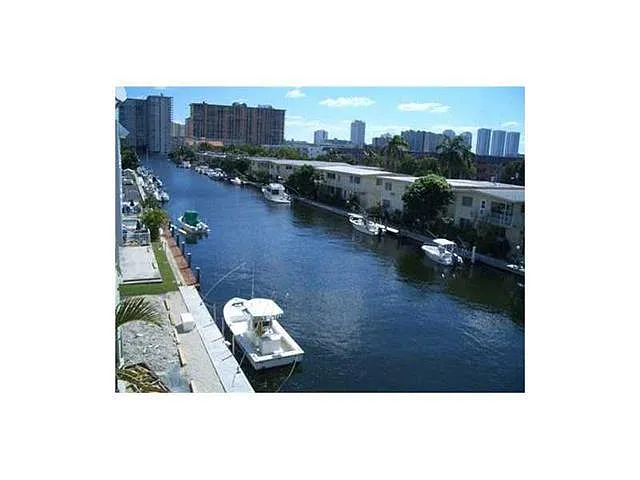 Photo 2 of 10 - 3642 NE 171st St #2 - North Miami Beach, FL Building Photo - 3642 NE 171st St #2