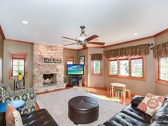 3rd image of 21837 Blue Bird Ln