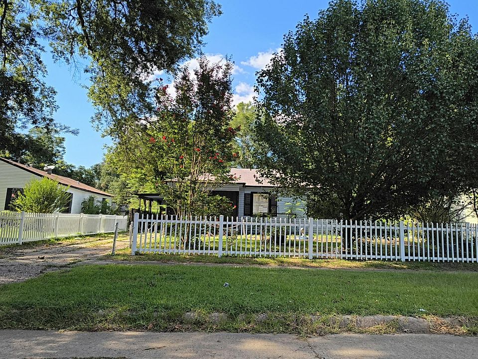 1st image of 2746 Hillcrest Ave