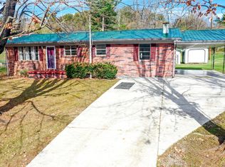 1755 Pembrook Dr, Morristown, TN 37813