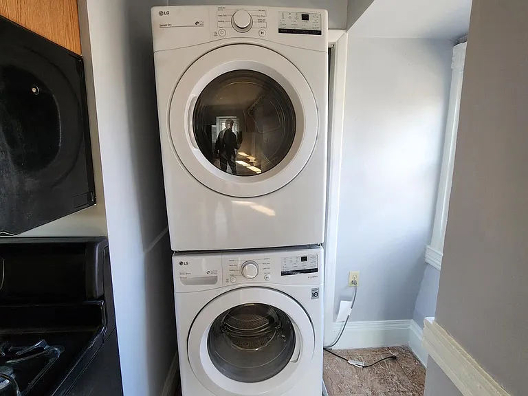 603 Greenfield Ave #5 — Photo 3