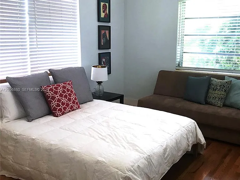 8024 Harding Ave #5A — Photo 3
