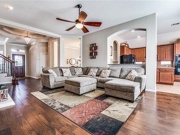 3rd image of 2813 Appaloosa Ct