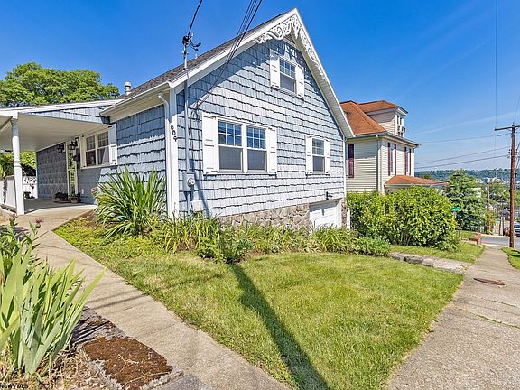 3rd image of 504 Jefferson St