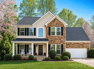 447 Leaf Arbor Ct, Clover, SC 29710
