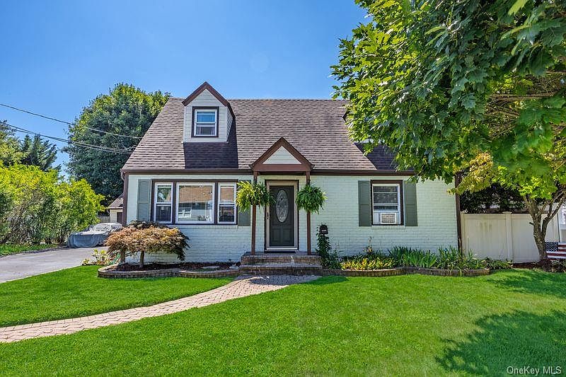 1st image of 22 Maple Drive