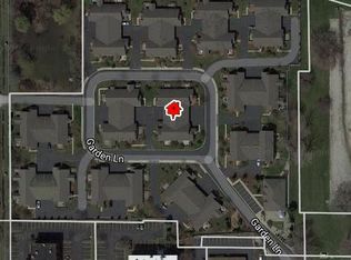 909 Garden Ln, Homewood, IL 60430