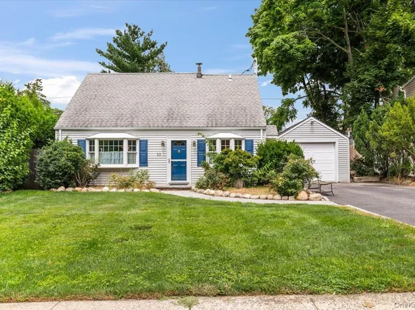 53 12th Street, Carle Place, NY 11514