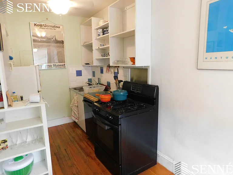 36 Linnaean St #15 — Photo 2