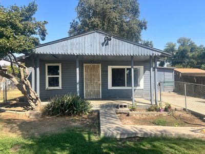 460 S Shasta Avenue, Farmersville, CA, 93223