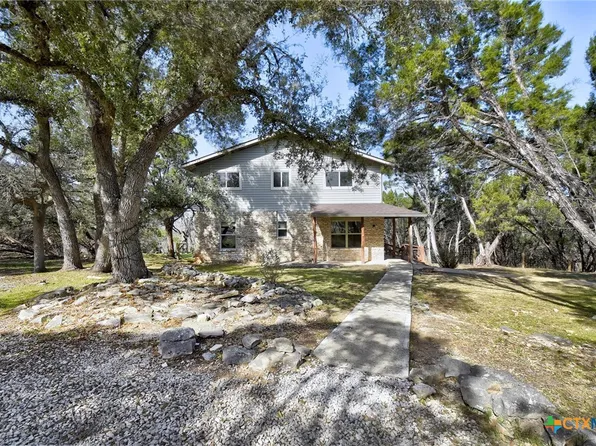 1070 Quail Dr, Canyon Lake, TX 78133