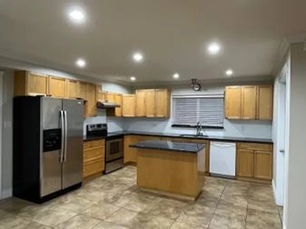 (undisclosed Address), Coquitlam, BC V3J 3B3