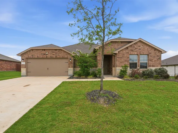 1318 Boulder Dr, Cedar Hill, TX 75104