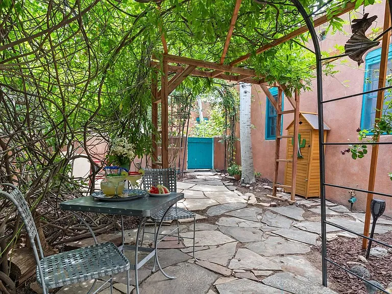 700 Don Gaspar Ave #3 — Photo 46