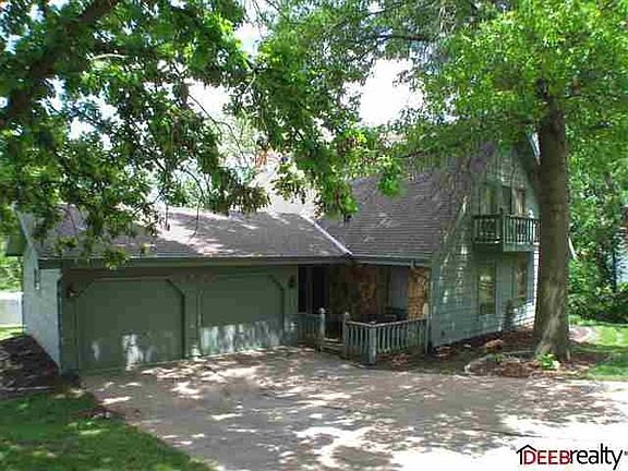 4th image of 808 Beaver Lake Blvd