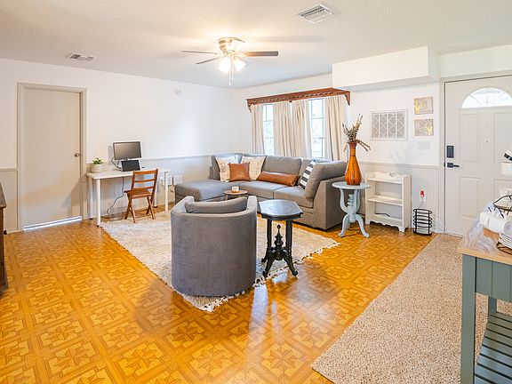 3rd image of 2851 Little Laurel Way