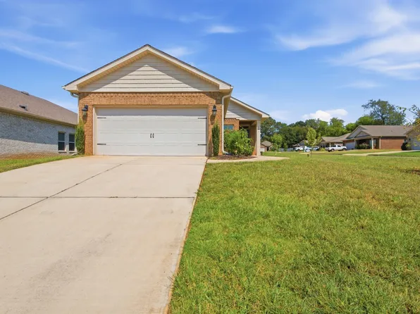 127 Fellington Ct, New Market, AL 35761