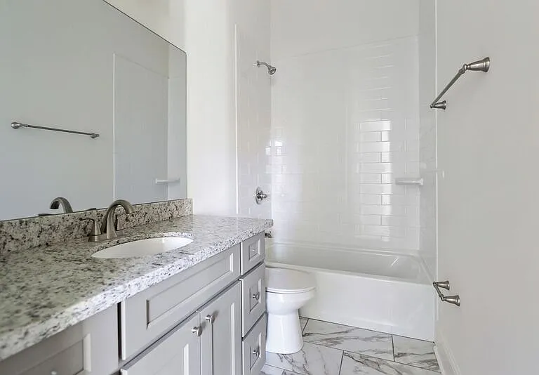 3422 Lasalle St #3420 — Photo 6