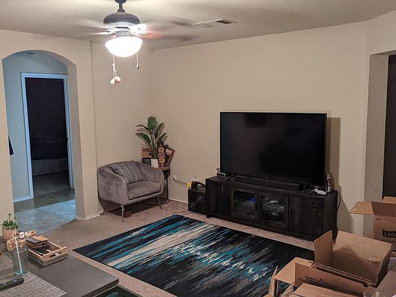 2nd image of 1121 Burgess Dr