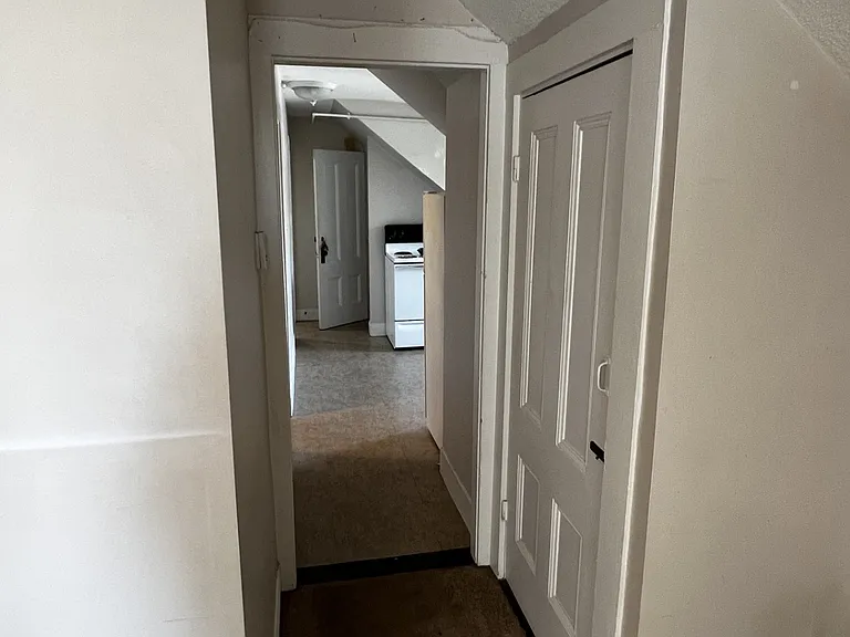 141 Maple St #3 — Photo 3