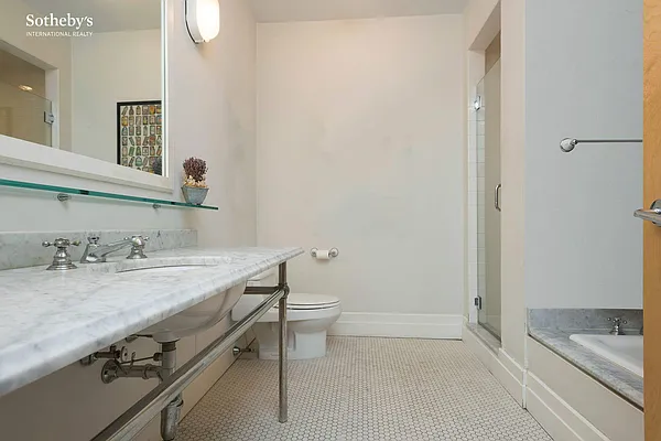 Sold by Sotheby's International Realty | media 6