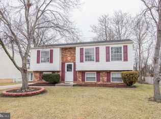 370 Cork Rd, Glen Burnie, MD 21060