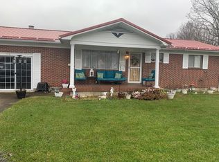 138 Riner Ave, Oak Hill, WV 25901