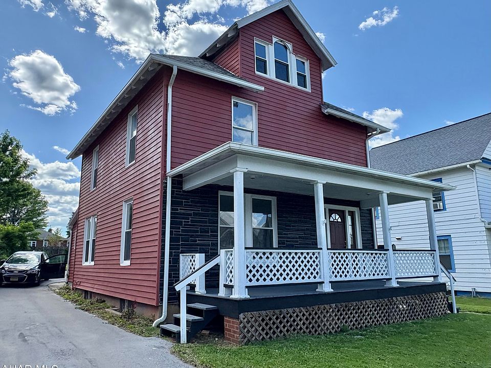 1st image of 115 Pearl St