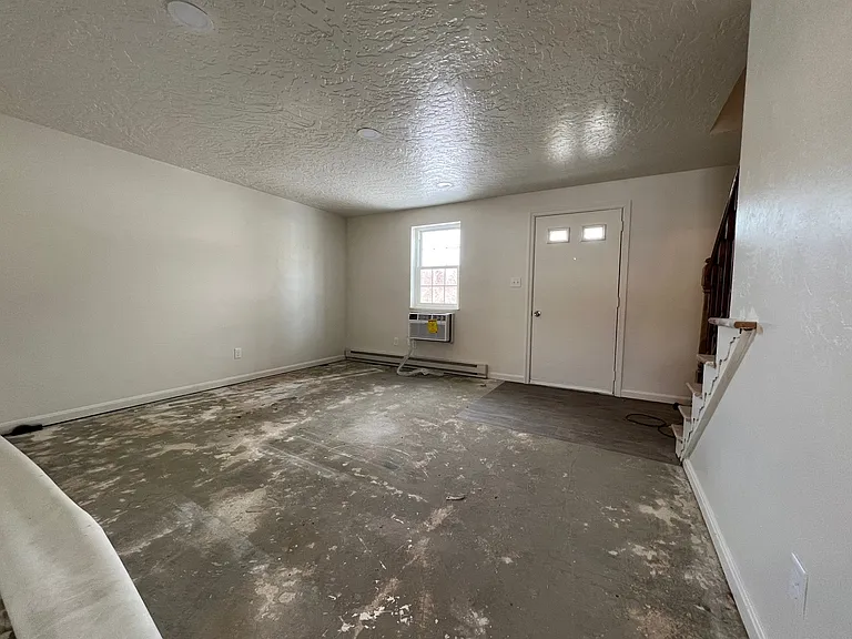 100 Boxwood Rd — Photo 14