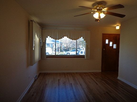 5th image of 2914 Willow St