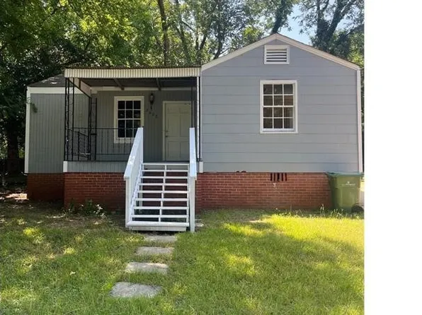 2072 Midway St, Montgomery, AL 36110