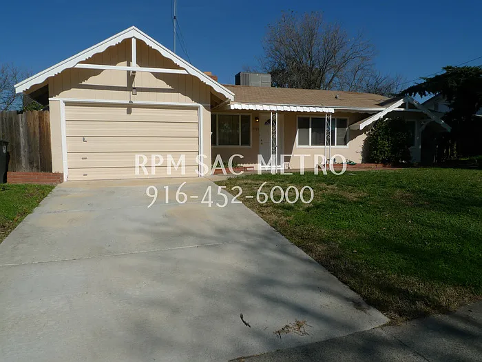 7437 Evening Way photo 1
