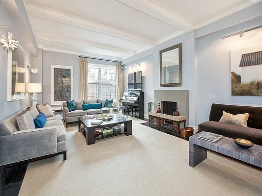 Sold by Sotheby's International Realty | media 13