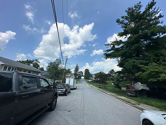 5th image of 408 Dorchester Rd