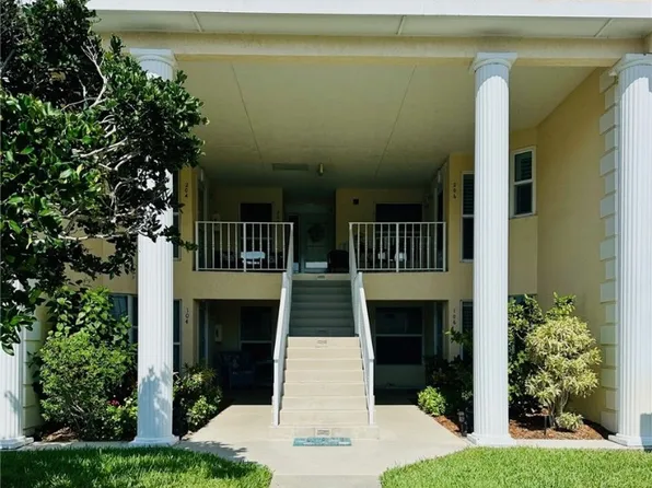 600 E Lake Jasmine Cir APT 206, Vero Beach, FL 32962