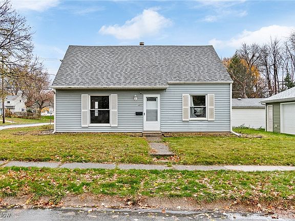 3rd image of 1605 Myrtle Ave